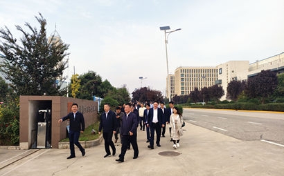 团市委、市贸促会、市青企协一行到抖圈集团泾河产业园调查互换